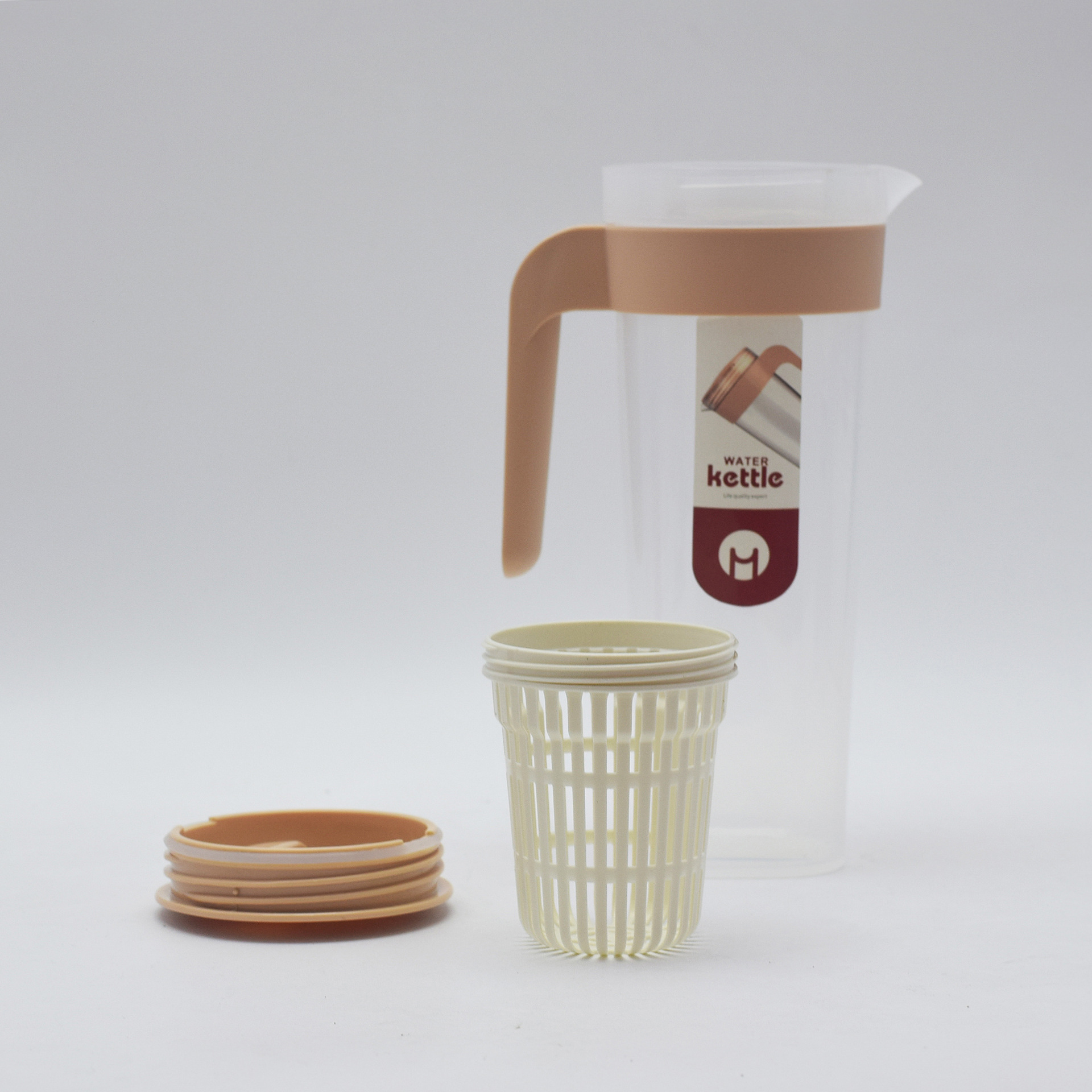 Hogar al aire libre picnic una olla cuatro tazas de mano de plástico botella de agua fría traje sellado botella de agua fría con colador