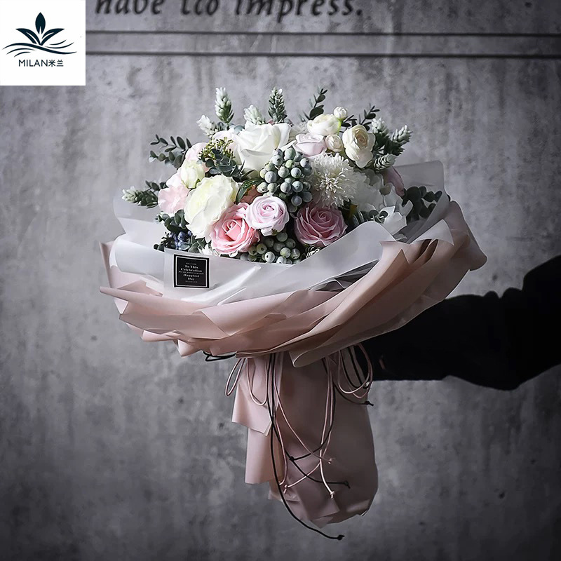 Papel de embalaje de regalo de flores Papel de envoltura de papel de preservación de papel de revestimiento de ramo coreano Película de luz suave Lisa impermeable
