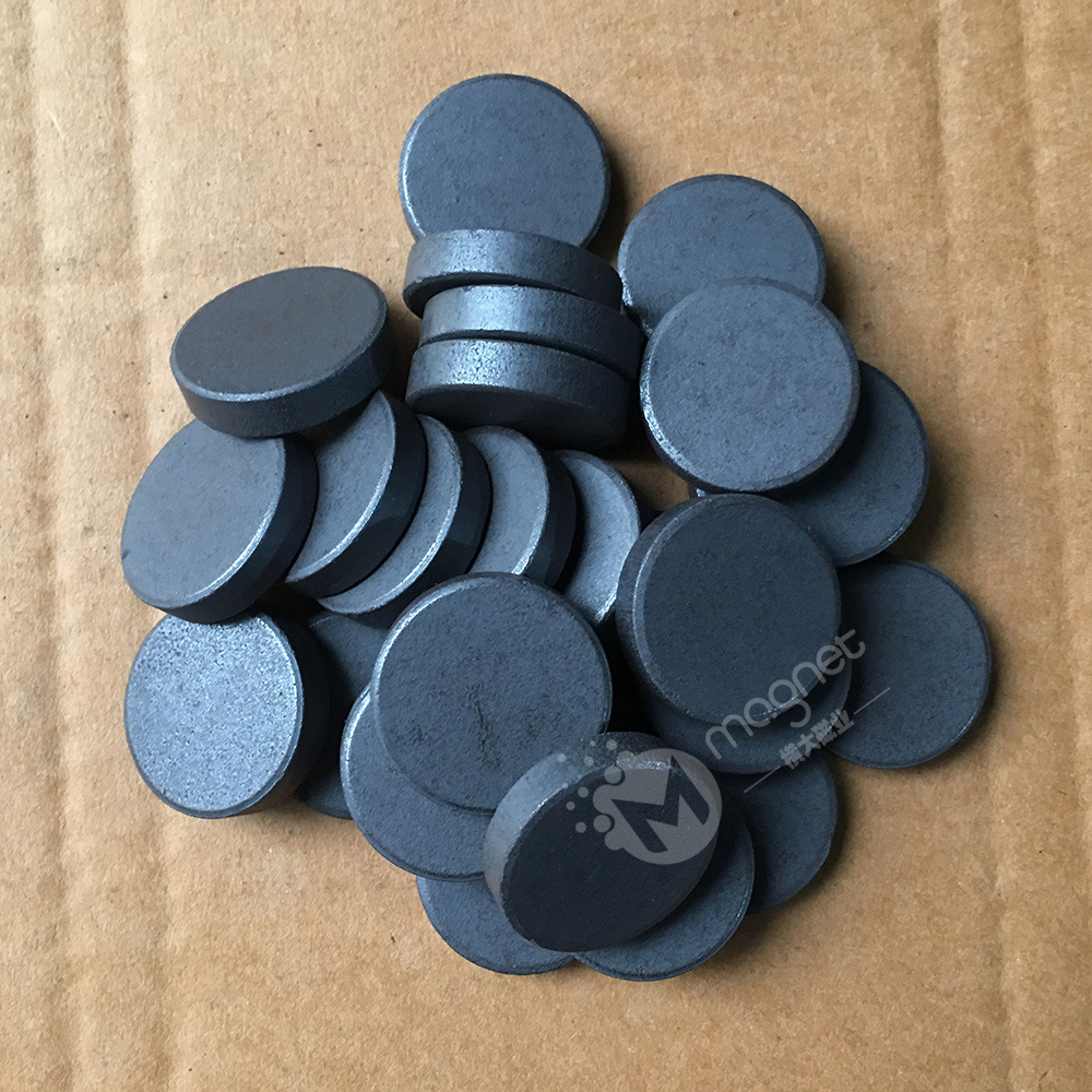 D29*7磁性材料工厂 黑色吸铁石白板磁铁同性铁氧体单面磁