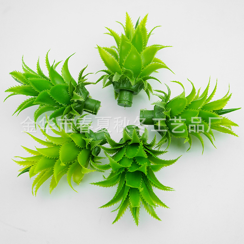 Spring, summer, autumn and winter plastic pineapple head accessories decoration in stock wholesale simulation Pineapple Head