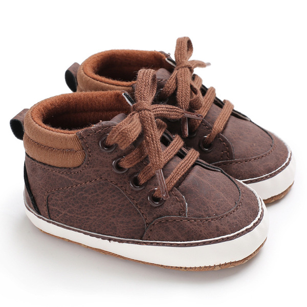 Children's sneakers for early age