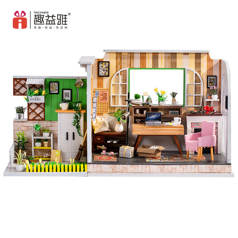 Fun Yia New Products Factory Wholesale diy Cabin Gothenburg Studio Handmade House Model Toys-English