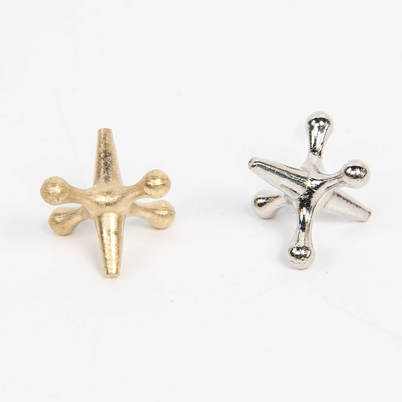 Rompecabezas de metal para niños MESA JUEGOS agarrar tierra europea y americana Mesa tradicional juego de juguete