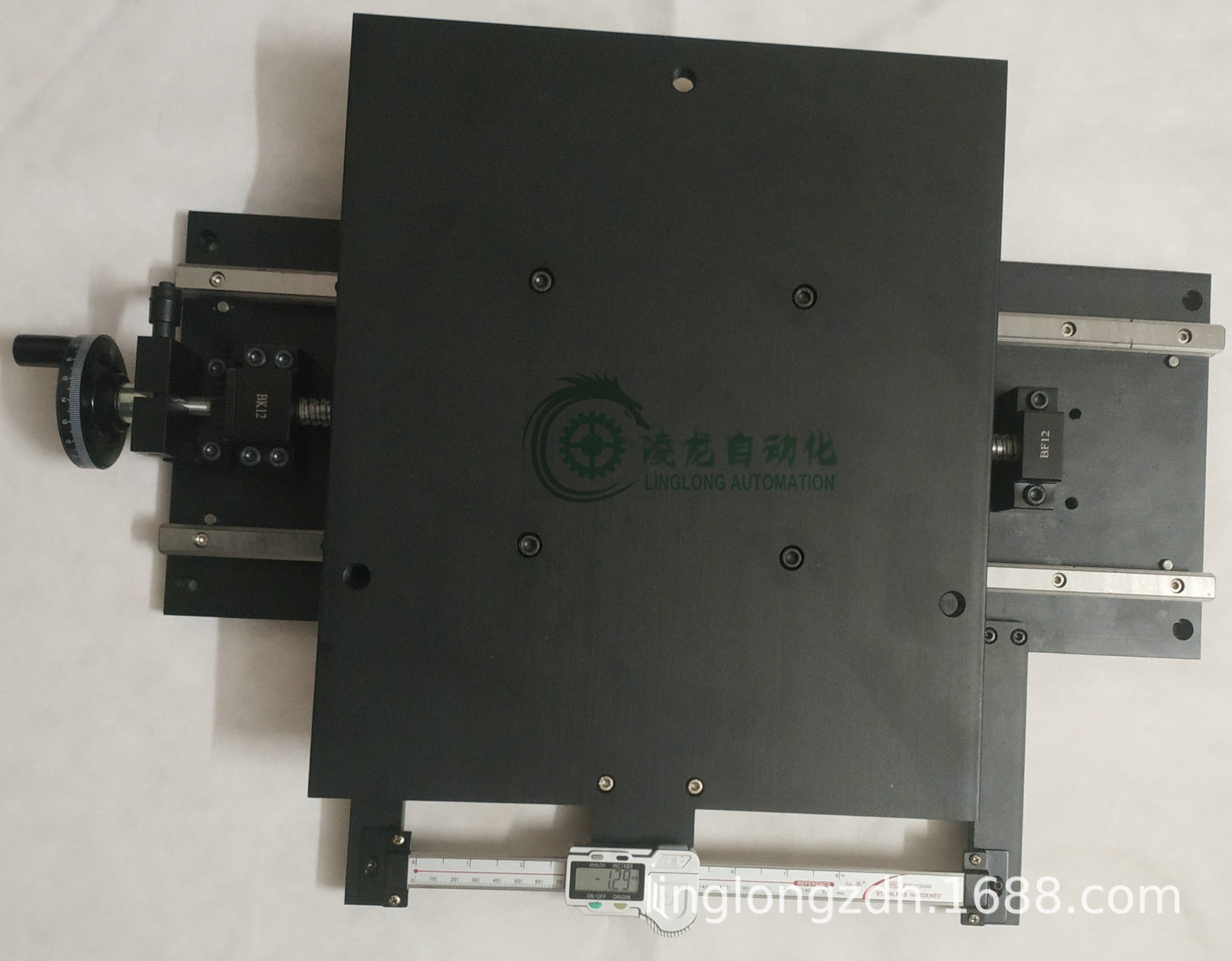 ���ػ�̨ ʵ���Ҽ�����ػ�̨ ����ƶ���е��̨ ģ�� ��ά������