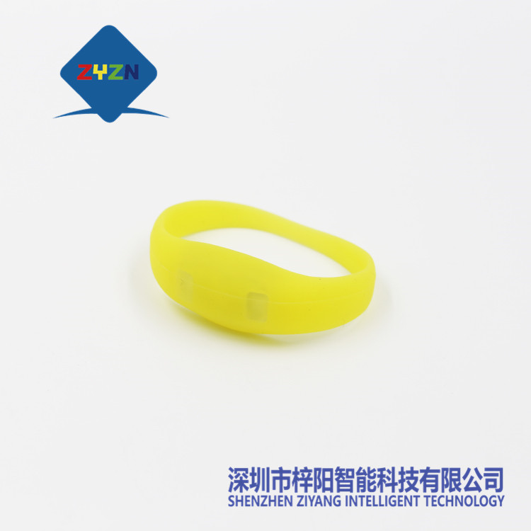 供应优质RFID防水腕带 防水防腐蚀 耐高温 多种款式供应