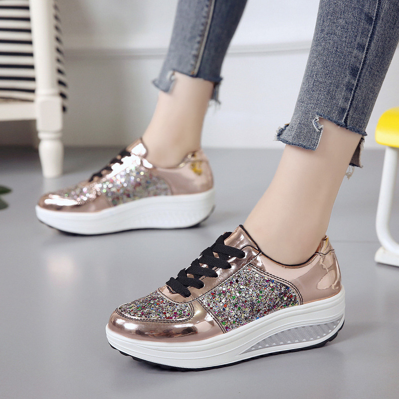 A generation of cross-border sequins for autumn and winter ultra-light sports shoes mirror large size mirror shake shoes women's shoes Black A generation of cross-border sequins for autumn and winter ultra-light sports shoes mirror large size mirror shake shoes women's shoes Black