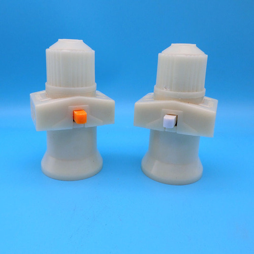 Latex rubber wood plastic double-split fire e27 lamp holder with two-hole switch conversion screw copper clamp copper ring lamp holder