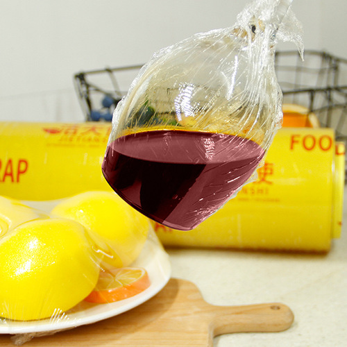 Household disposable large roll PVC food wrap beauty salon commercial supermarket fruit refrigerated food grade bulk wholesale