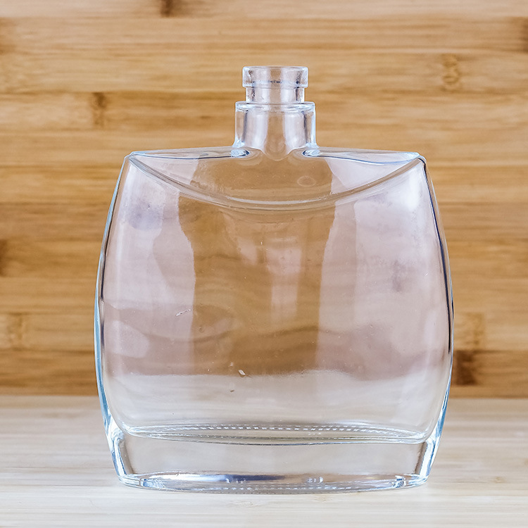 厂家批发750ml白兰地xo椭圆洋酒瓶 制作logo晶白酒玻璃瓶保健酒瓶