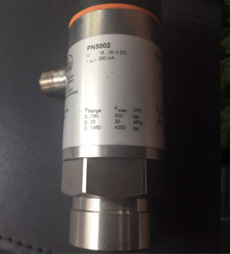 德国易福门IFM PN5003 / PN7093 带显示屏的压力传感器压力开关