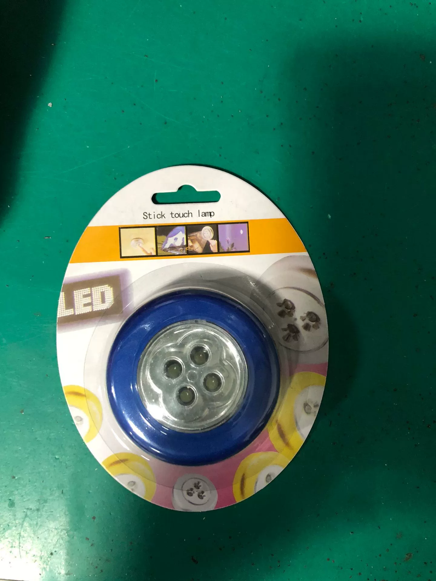 Креативная круглая сенсорная светодиодная подсветка 4LED нажми свет машина с лампой, маленький ночник, клеится на шкафу чтение