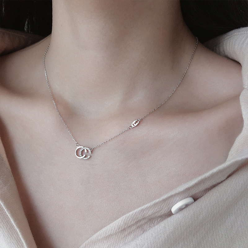 Letter Double CClavicle Necklace Cold Style Female Korean Version Student Gift Temperament Forest Style Diamond Small Fragrance Style Necklace Short