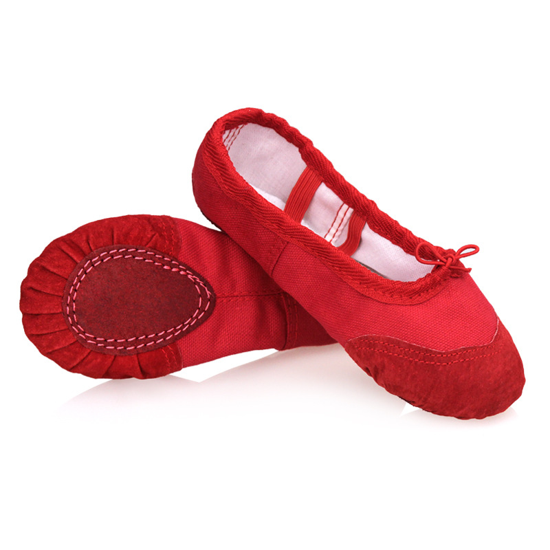 Zapatos de baile para niños de entrega de una pieza zapatos de práctica para niñas zapatos de suela suave de color carne Zapatos de garra de gato de baile para niños Zapatos de baile chino