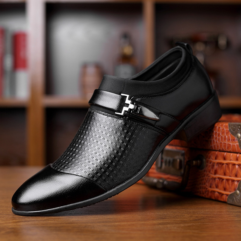 2025 New Spring Men's Breathable Casual Shoes British Style Pointed Leather Shoes Business Formal Large Size Men's Shoes 2025 New Spring Men's Breathable Casual Shoes British Style Pointed Leather Shoes Business Formal Large Size Men's Shoes
