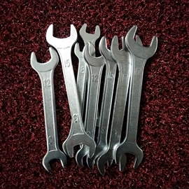 套筒扳手;内六角扳手;呆扳手