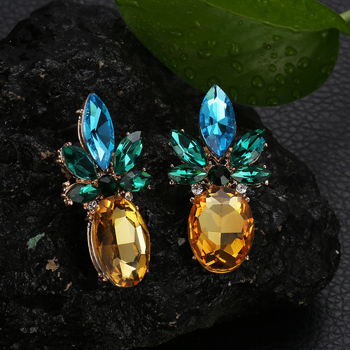 New creative trend cross-border jewelry European and American rhinestones crystal pineapple earrings personalized fruit earrings