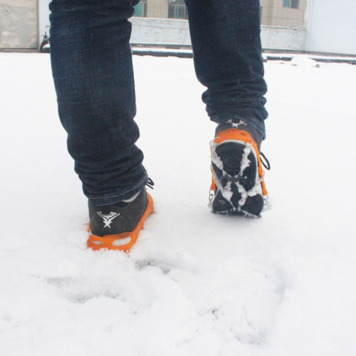 8-tooth crampons, anti-slip shoe covers, outdoor adult men's and women's mountaineering snow boots, ice grip shoe chains, road anti-fall snow claws