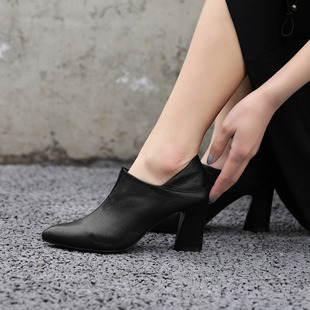 7cm�ָ���ЬŮ2022�����¿����m��ڸC�CЬӢ���L���^�߸�СƤЬ