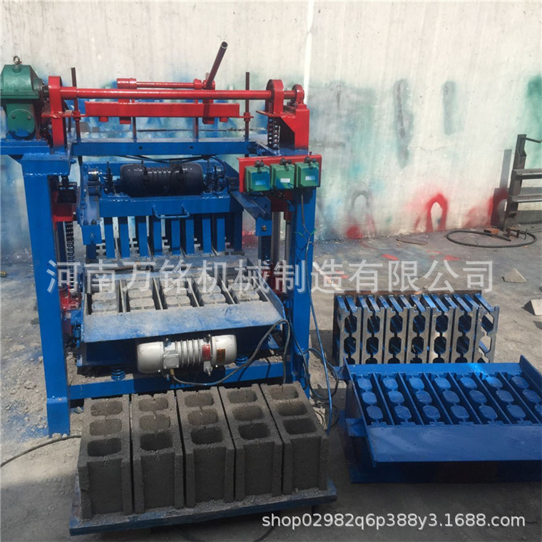 Exportación de Asia central y semiautomática máquina de formación de bloques huecos pequeña máquina de ladrillo de cemento sin quemar máquina de ladrillo de residuos de construcción