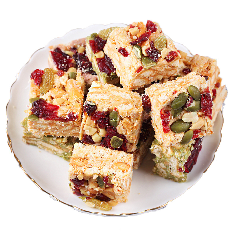 Bulk factory wholesale internet celebrity snowflake crisp cranberry matcha flavor pastry Shaqima snack independent packaging 500g