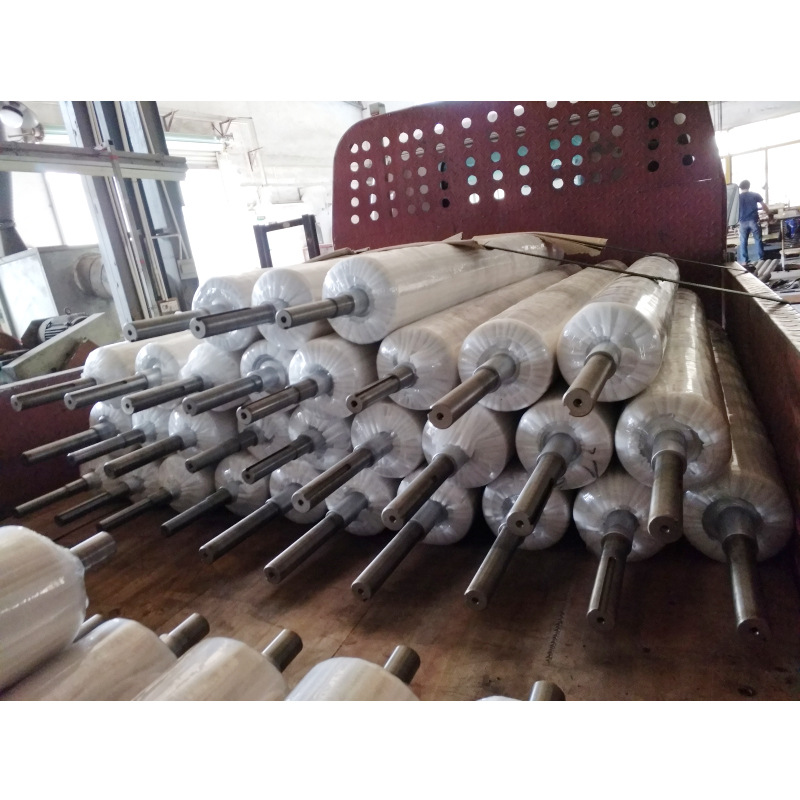 供应丁腈胶包胶辊 氯丁胶包胶 摩擦系数好不打滑 输送机械滚筒