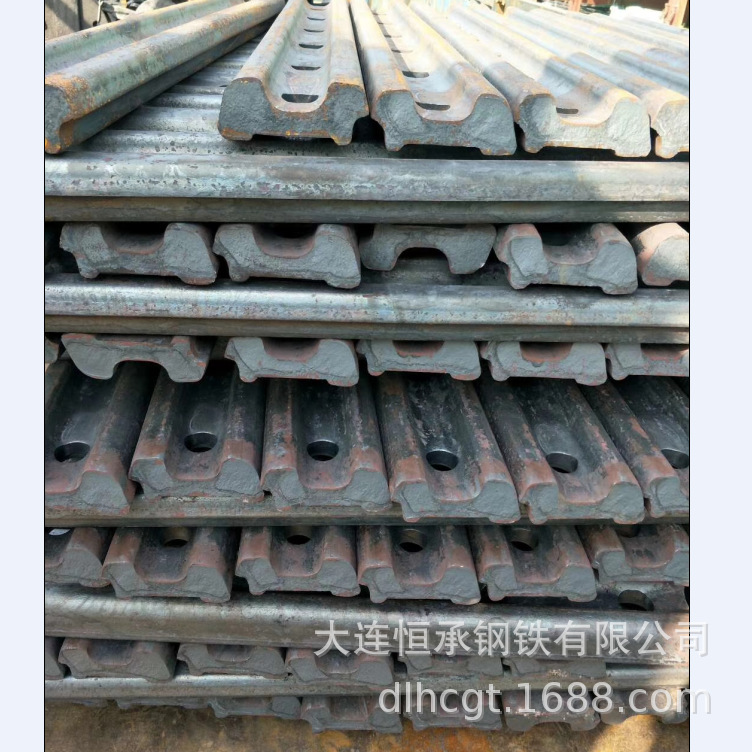 大连供应钢轨夹板 钢轨连接板 轨道鱼尾板 规格全 优惠批发