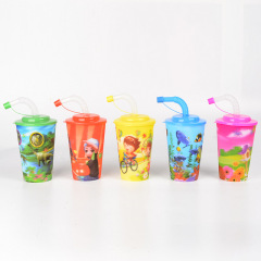 子供用コップ3d図案人物男女小学生プラスチックカップ広告カップメーカーストローカップ卸売り