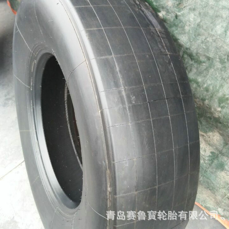 光面315/80R22.5 机械工程轮胎 压路机用