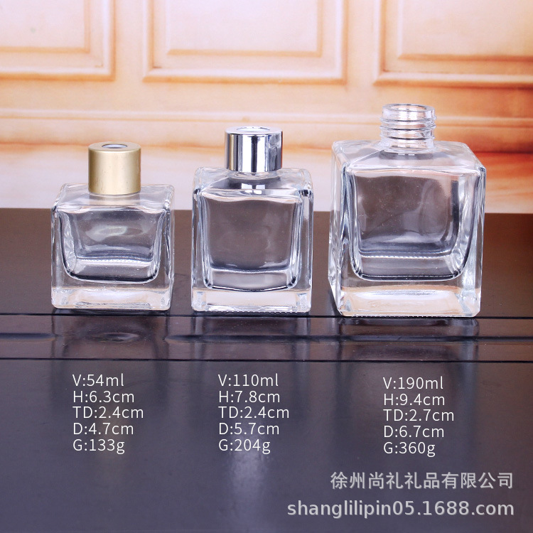 现货批发100ml四方形香薰瓶 方形200ml香薰瓶150ml熏香玻璃瓶