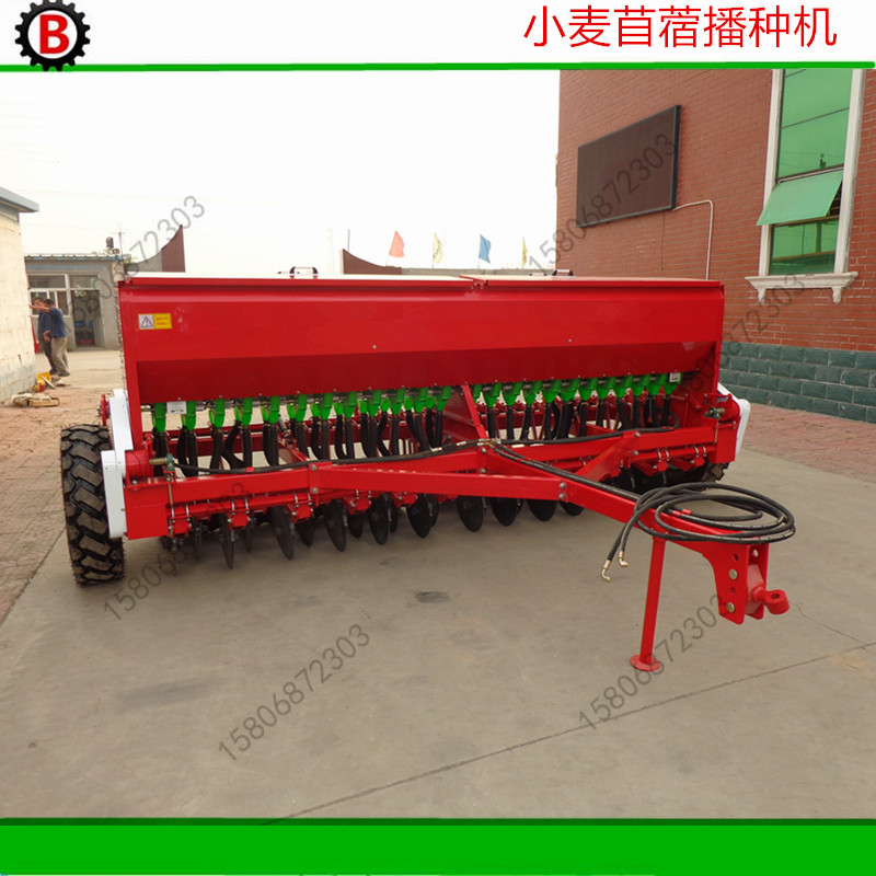 牧草播种机24行苜蓿精量播种机苜蓿种植机，拖拉机牵引苜蓿播种机