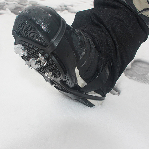 Outdoor five-tooth crampons, snowy anti-slip shoe covers, gourd-shaped snow and ice surface, lightweight snow gripping spikes for men and women, elderly people