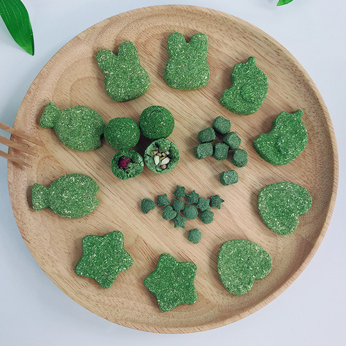 200 free shipping Alfalfa Hay Pellets for Hamsters, Rabbits, Guinea Pigs, Squirrels, Chinchillas Molar Food Rabbit Snacks