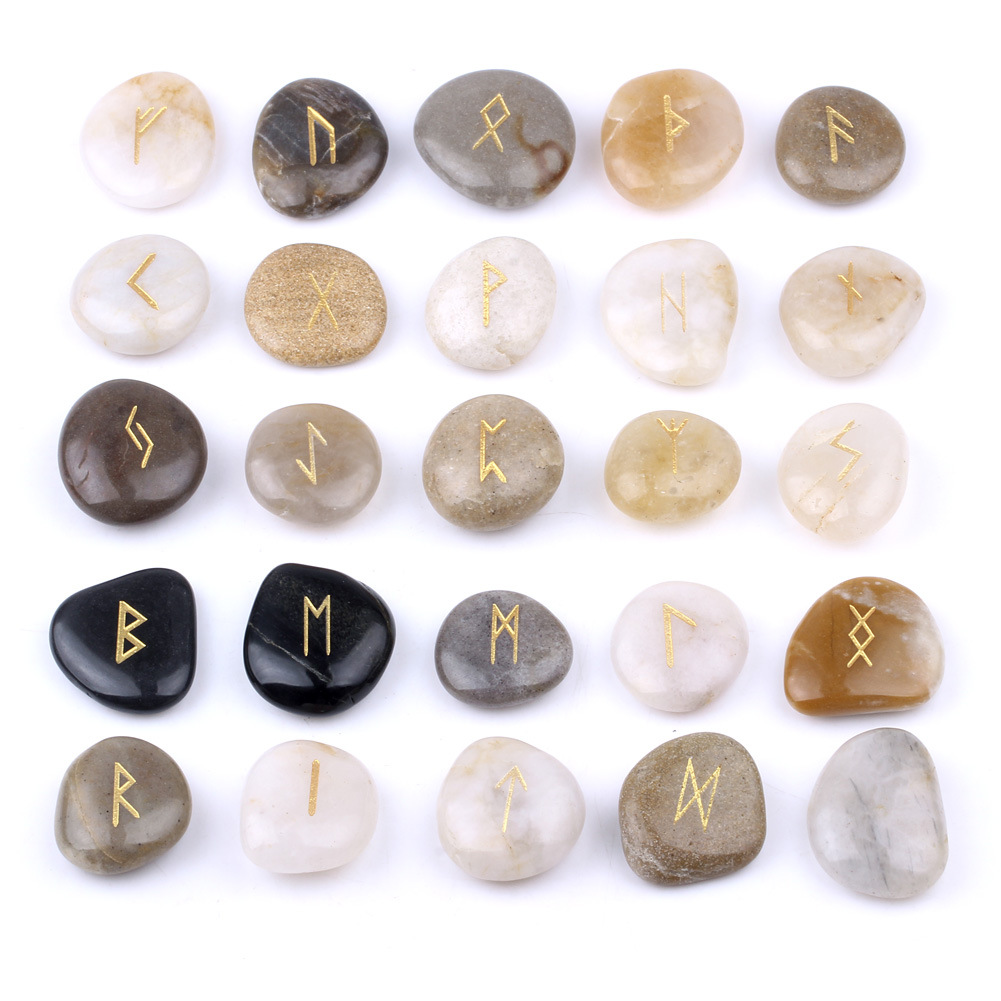 厂家批发天然石刻字 卢恩符文鹅卵石 刻24个不同符号rune