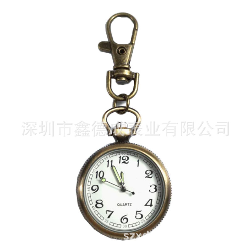 新型キーホルダー腕時計、夜光レトロナースウォッチ、胸掛け時計、クリエイティブな学生・公務員試験用腕時計