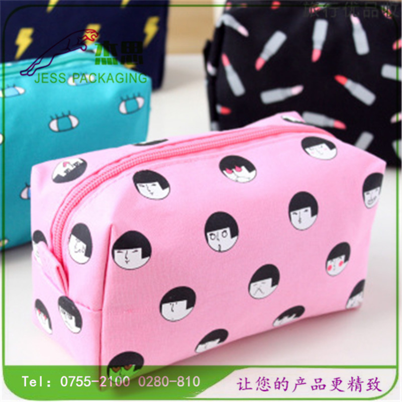 设计2021新款韩版潮流化妆品收纳包大容量美容日用品拉链手提包
