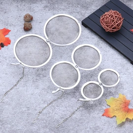 网漏、油格;刨子、削皮器;食物夹