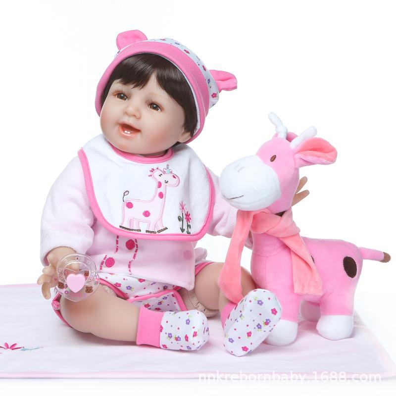 AliExpress nueva venta caliente Europea y Americana cuerpo de tela simulación muñeca jugar casa juguete regalo Año Nuevo