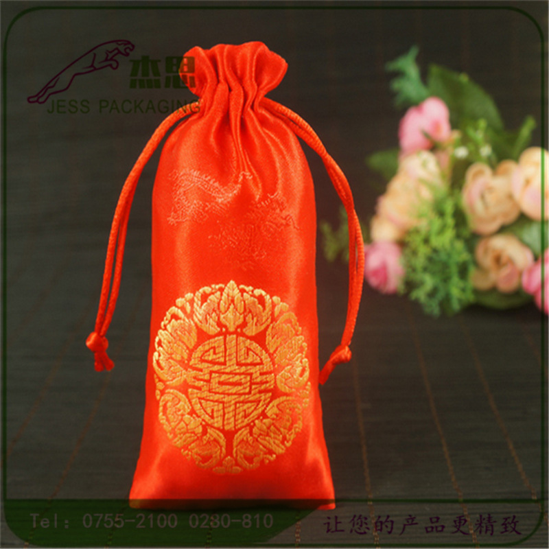 设计2026马年新款绸缎布红包佛珠手串手镯玉器福字收纳束口袋