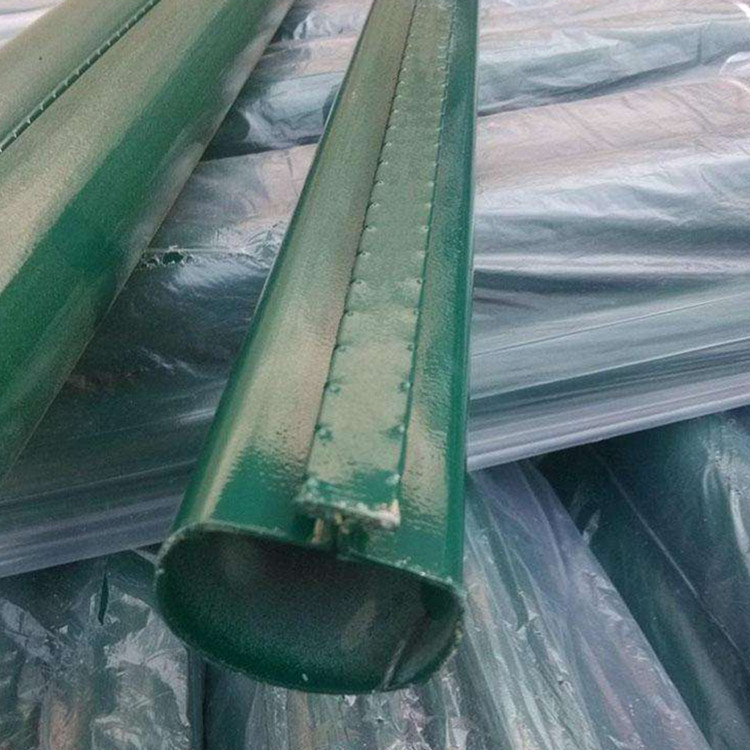 防护隔离网立柱荷兰网配套立柱 荷兰网立柱高速公路燕尾柱供应