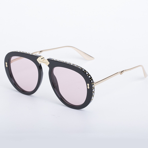 Fashionable sunglasses