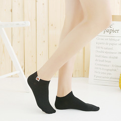 Spring and Summer New Arrival Boat Socks for Women, Japanese Style Plain Color 200 Gauge Bear Pattern Women's Socks, Low Mouth Invisible Socks Wholesale