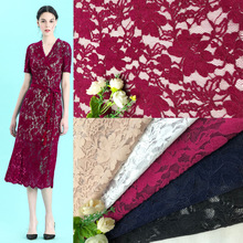 ѩ��q���ٽz���Ϸ��b���Ϲ�ɫ�H�w��ܛ�ٽz�����B��ȹ���ϬF؛