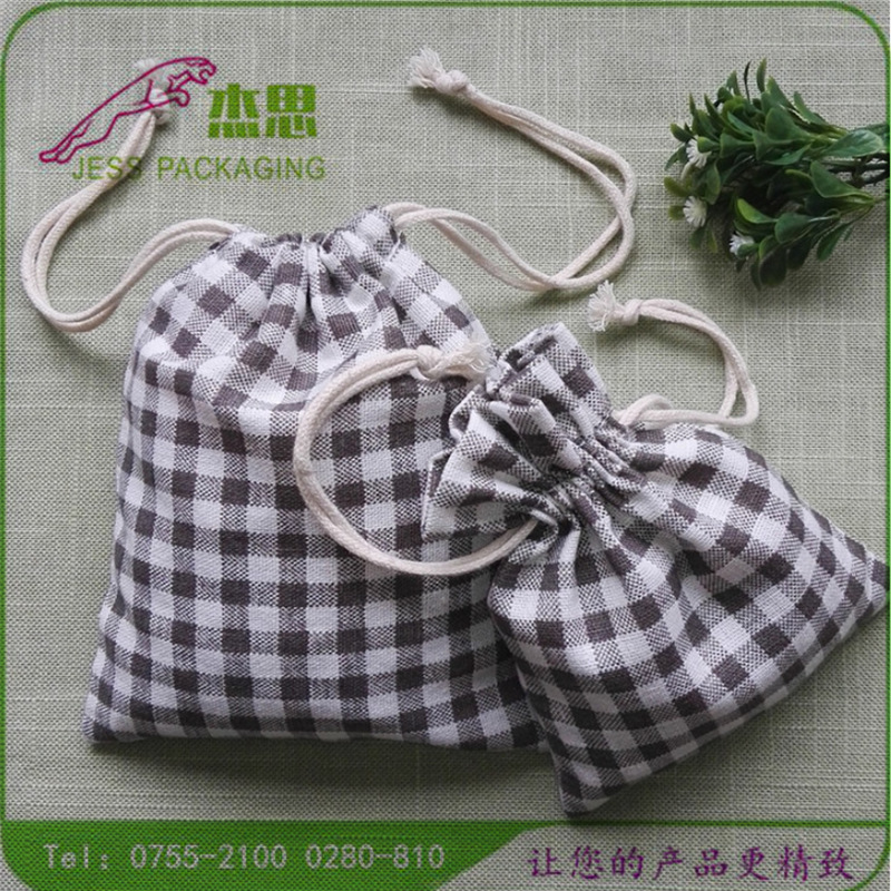 设计新款棉布复古格子碎花民族风抽绳收纳包零钱包钥匙包束口袋