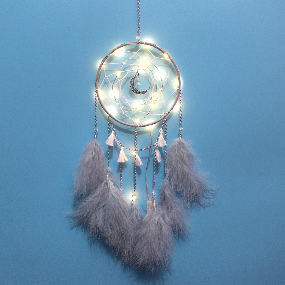 조명이있는 회색 달 체인 조항