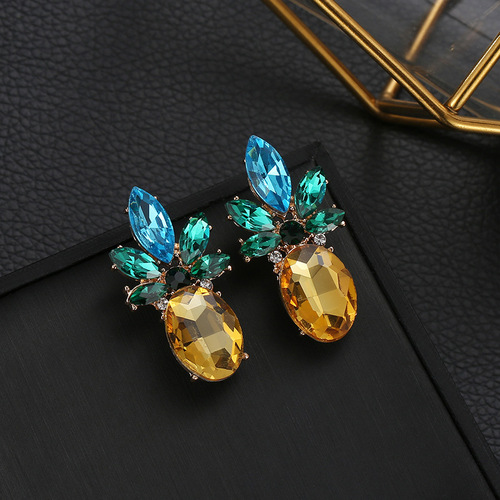 New creative trend cross-border jewelry European and American rhinestones crystal pineapple earrings personalized fruit earrings