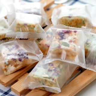 散装厂家批发网红雪花酥蔓越莓抹茶味糕点沙琪玛零食独立包装500g