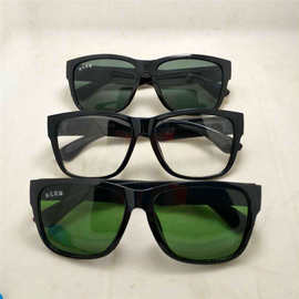 厂家批发  强化玻璃太阳镜   劳保平镜    护目平镜