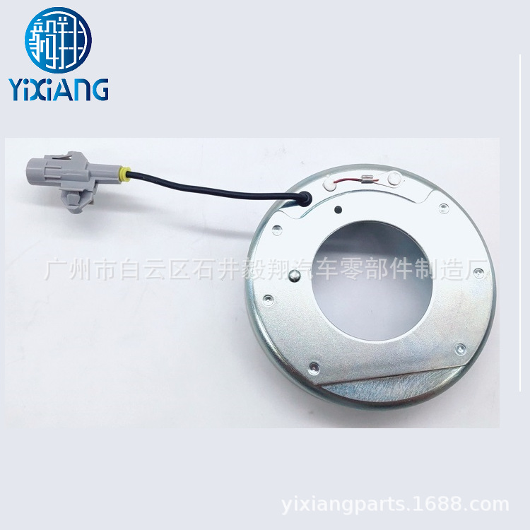 适用日产骐达奇骏楼兰轩逸线圈汽车空调压缩机电磁离合器