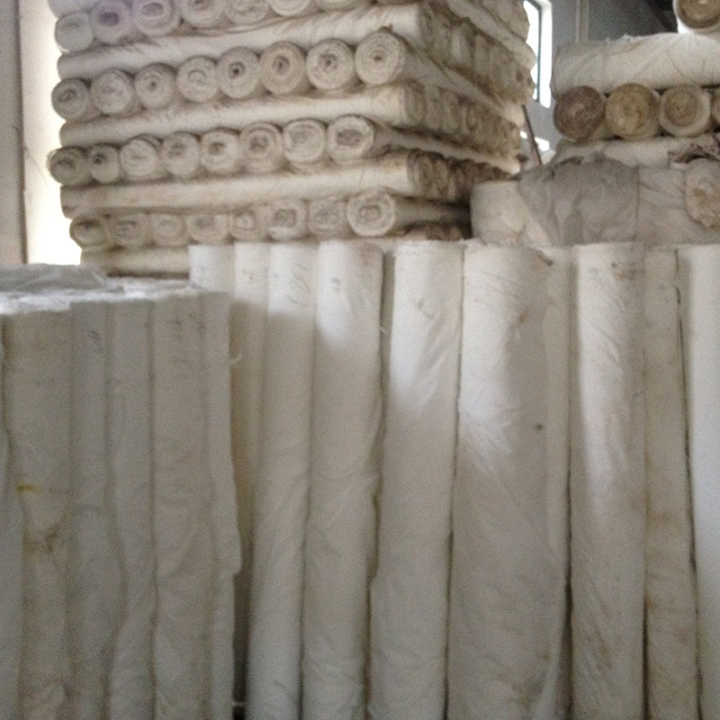 苏州领头羊纺织厂家供应各种规格涤塔夫服装里布箱包布料涤塔夫