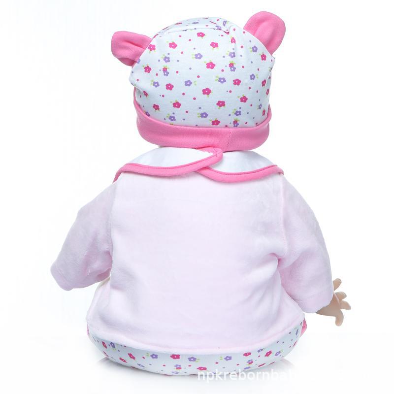 AliExpress nueva venta caliente Europea y Americana cuerpo de tela simulación muñeca jugar casa juguete regalo Año Nuevo